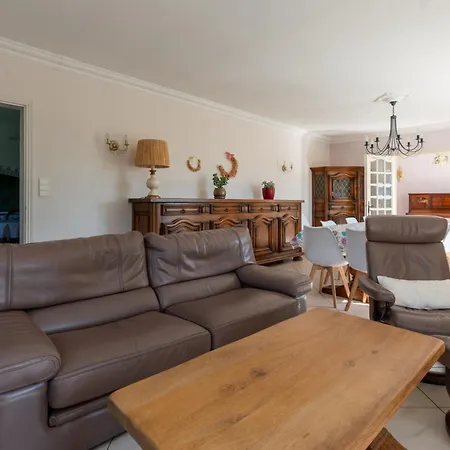 בית נופש Maison Spacieuse Et Paisible A La Campagne *