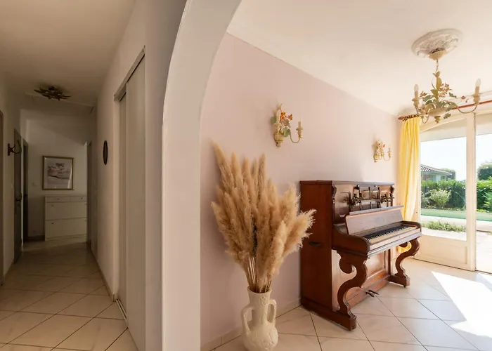 Maison Spacieuse Et Paisible A La Campagne 펜션 *