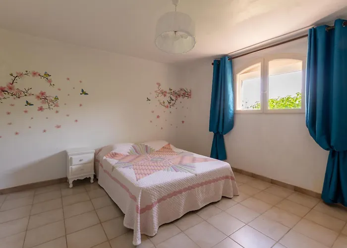 펜션 Maison Spacieuse Et Paisible A La Campagne Antin