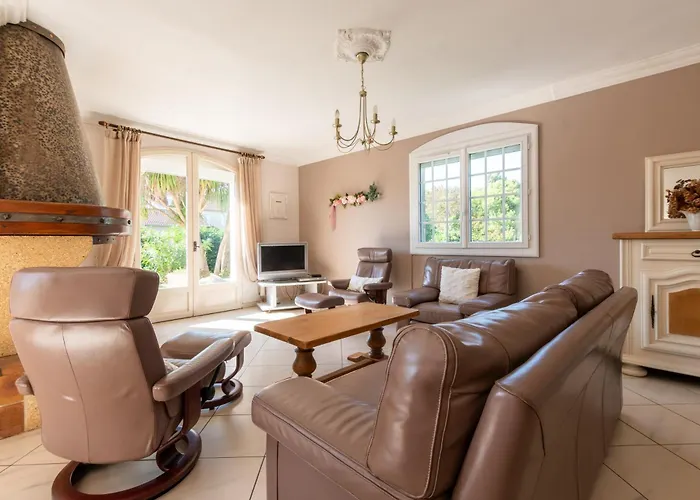 Maison Spacieuse Et Paisible A La Campagne 펜션